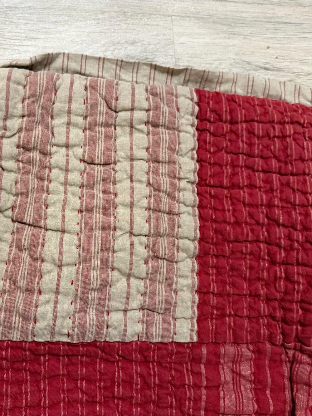 2 DanielCremieux Addison Barn Red Quilted Pick Stitched Standard Size Shams
